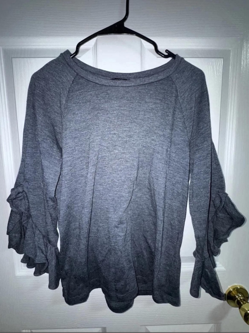 Banana Republic Gray Ruffle Sleeve Shirt